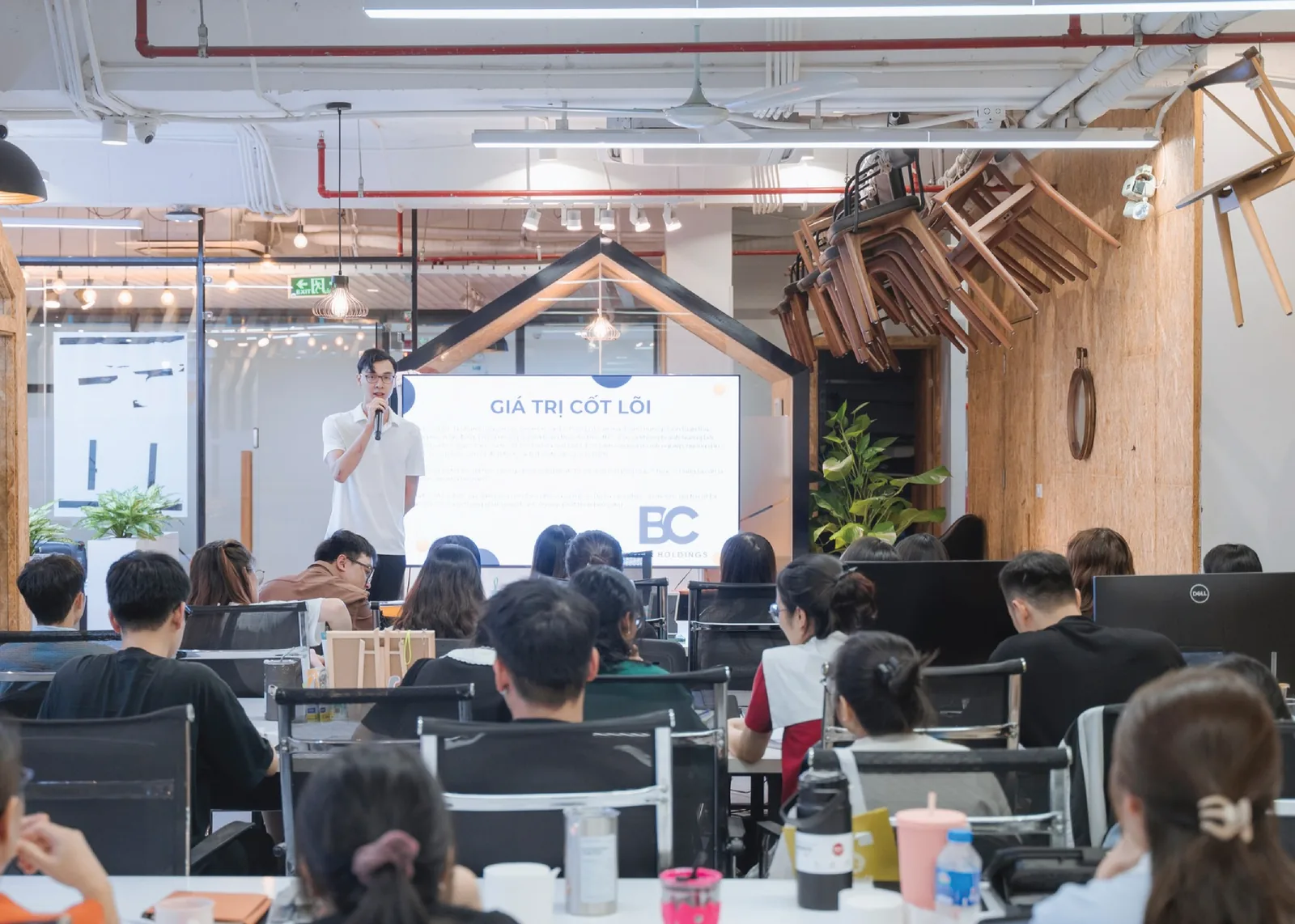 Toàn cảnh văn phòng BICA Holdings